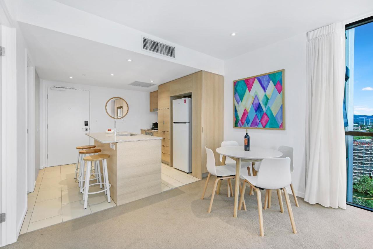 The Eureka Gold Coast Residence On Broadbeach Eksteriør billede