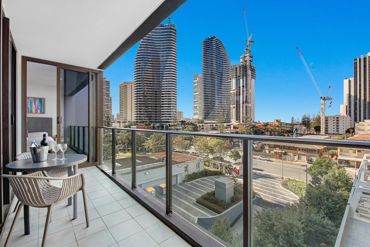 The Eureka Gold Coast Residence On Broadbeach Eksteriør billede