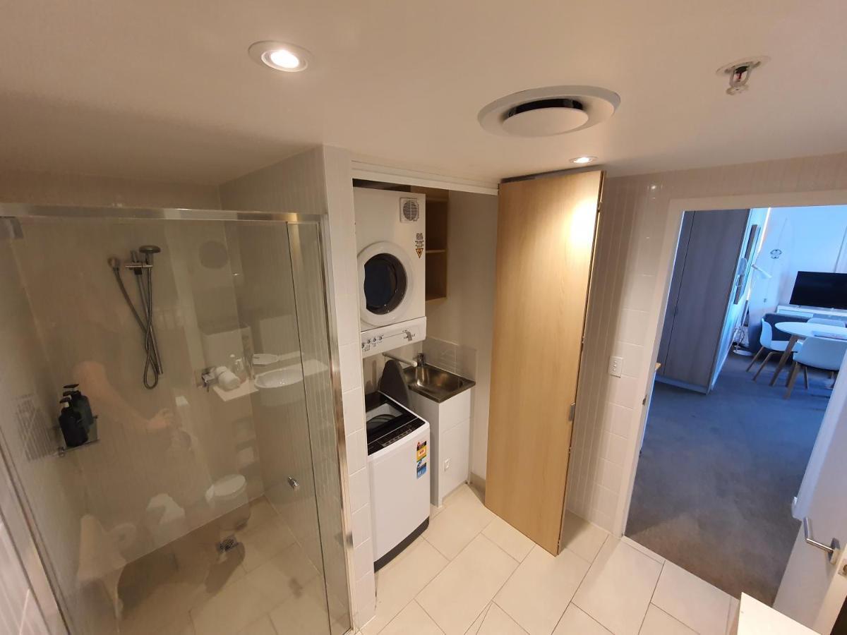 The Eureka Gold Coast Residence On Broadbeach Eksteriør billede